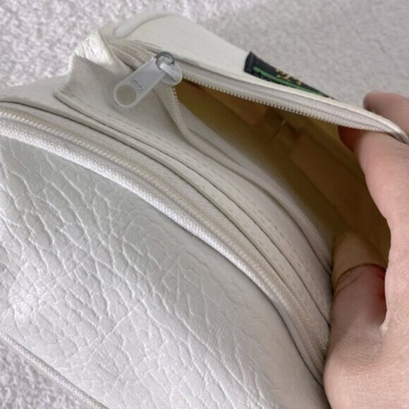 Vintage White Faux Leather Florida Sport Fanny Pack Bum Bag - Picture 15 of 15